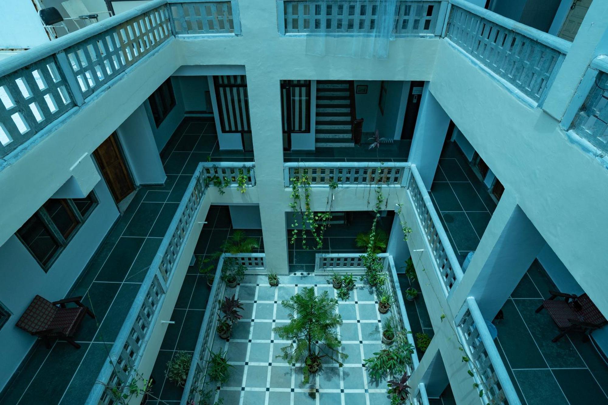 Tripli Hotels Shiv Villas Udaipur Exteriör bild
