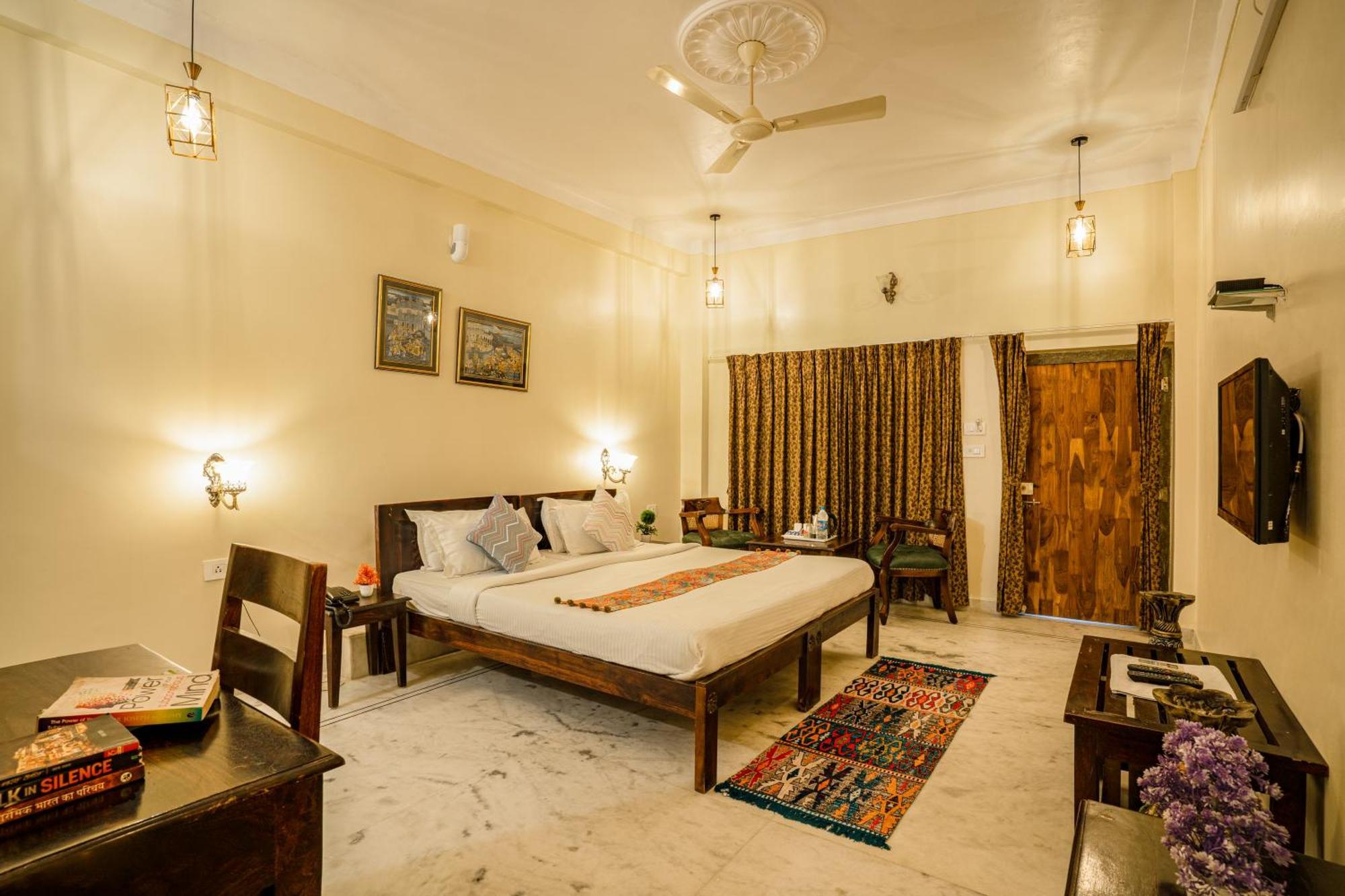 Tripli Hotels Shiv Villas Udaipur Exteriör bild