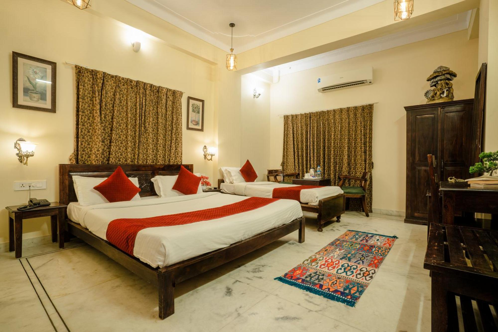 Tripli Hotels Shiv Villas Udaipur Exteriör bild